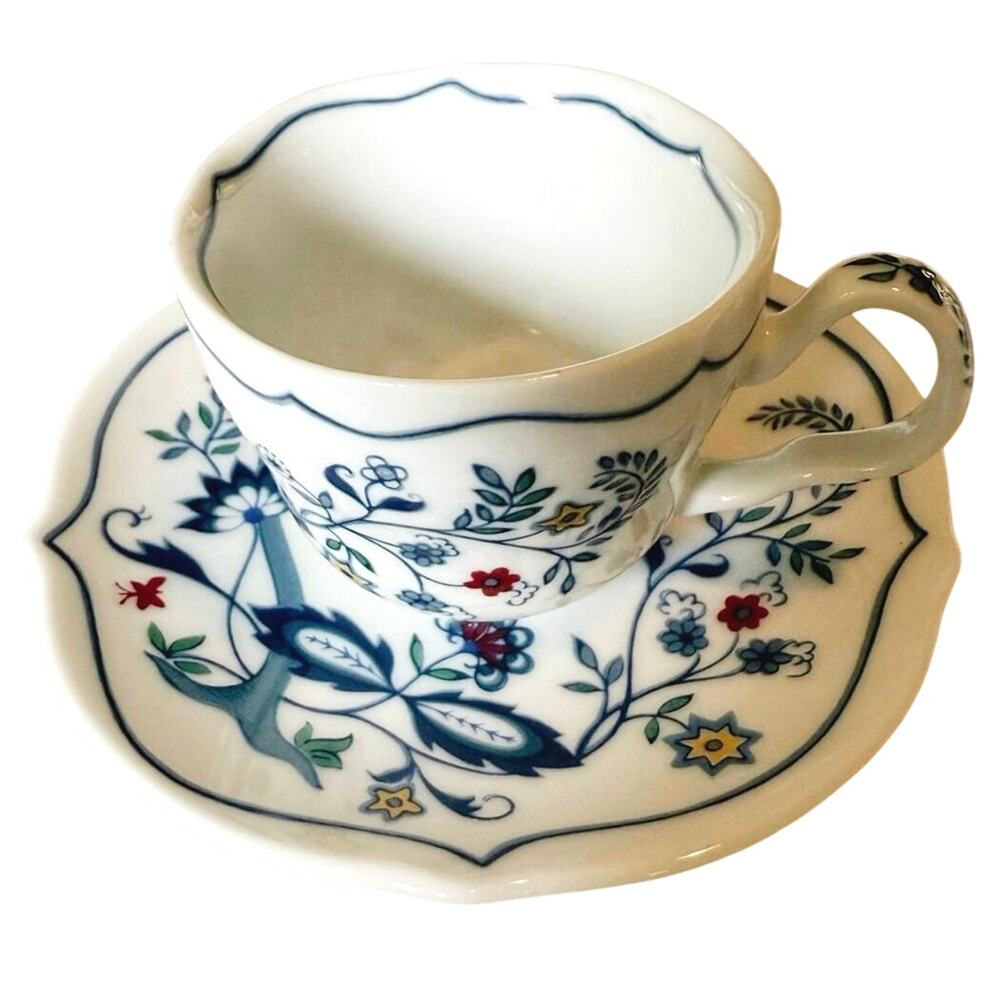 Avon European Tradition Mini Cup & Saucer • The Netherlands • 1984 • 1.75”
